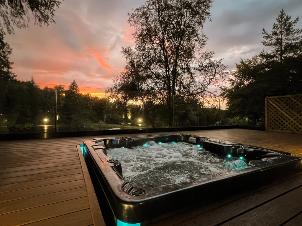 GH_V1_Sith_Thicket_Hottub